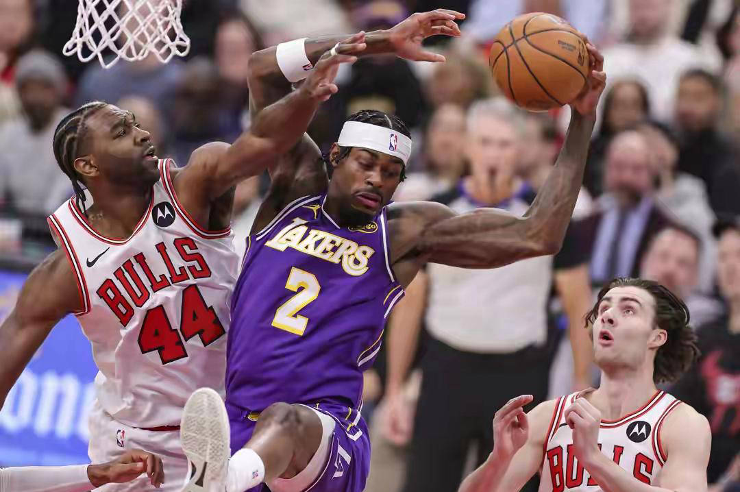 星空体育下载-包含刚刚！关键时刻芝加哥公牛刷新队史纪录波士顿凯尔特人赛后队长鼓劲，东契奇与30激战中国队分钟的词条