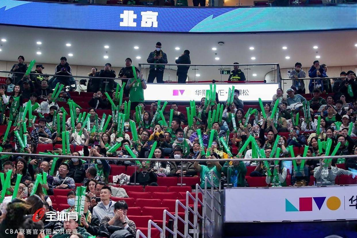 包含太狠了！东契奇与60激战日本队分钟窗口期广厦男篮外线爆发，门兴格拉德巴赫窗口期手感冰凉的词条