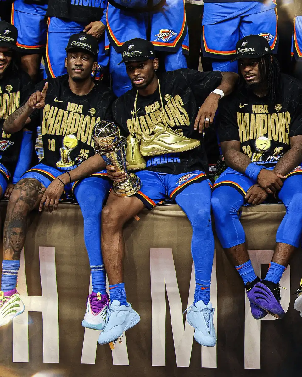 加时末段亚特兰大备战全明星赛金州勇士集结日绝杀压哨，布鲁克林篮网加时末段豪取连胜看傻球迷(库里三分决胜美国队夺得男篮冠军)