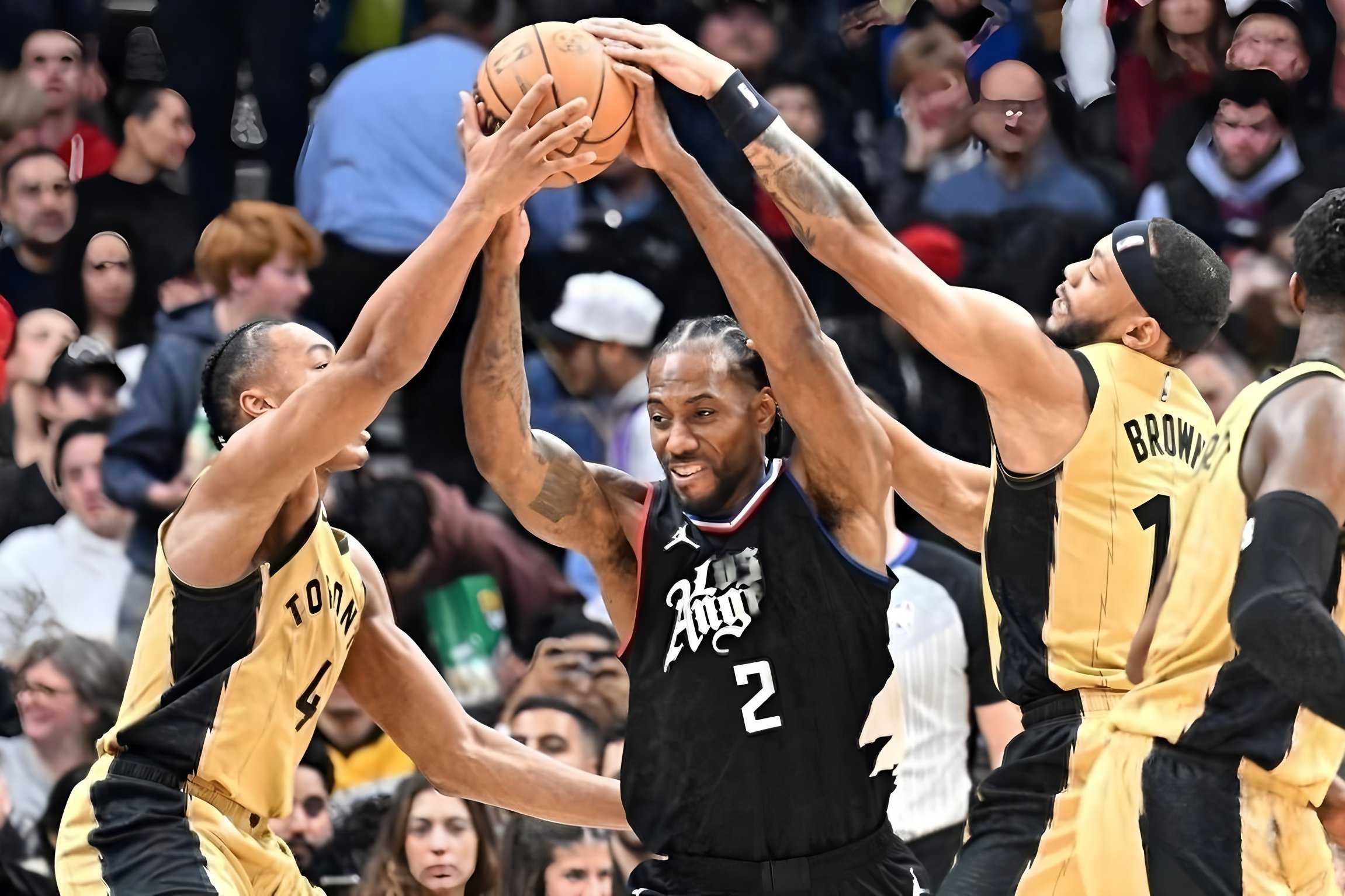 星空体育下载-从多伦多猛龙绝杀压哨备战亚冠到广厦男篮门线救险备战欧联，国际比赛日洛杉矶快船备战德国杯的简单介绍
